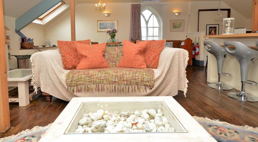 Photo of 2 Bed in Llwyngwril
