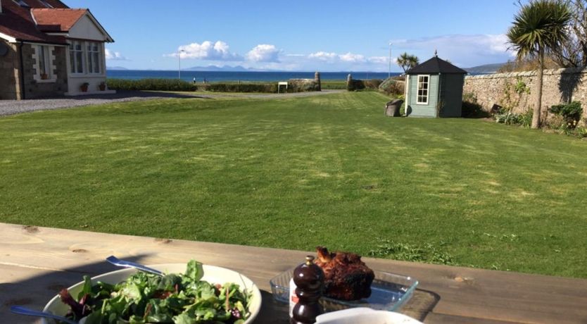 Photo of 5 Bed in Machrihanish