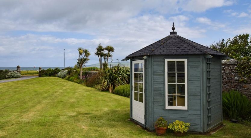 Photo of 5 Bed in Machrihanish