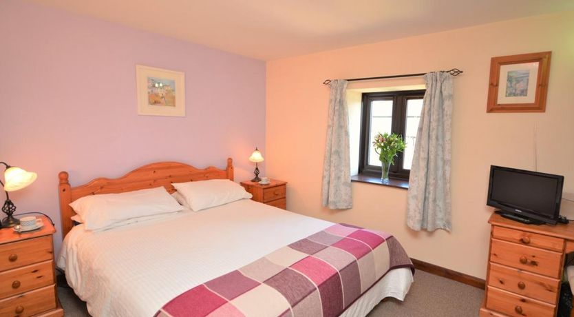 Photo of 2 Bed in Ipplepen