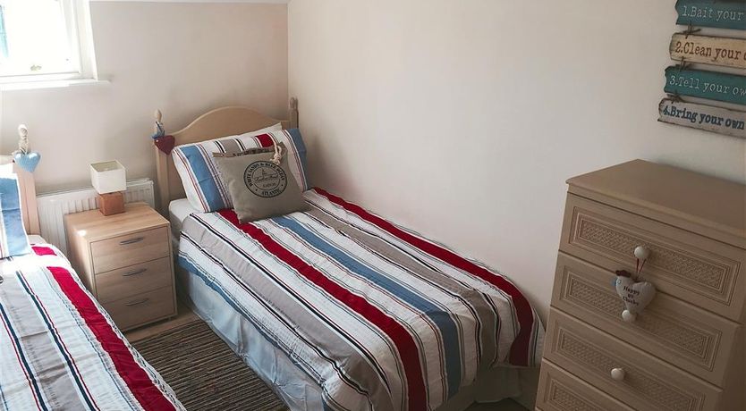 Photo of 3 Bed in Tenby