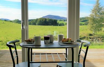 in Biggar (83510) Holiday Home