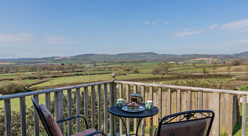 Photo of 1 Bed in Whitchurch Canonicorum