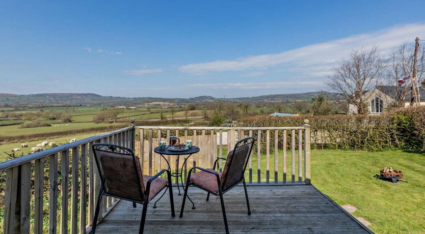 Photo of 1 Bed in Whitchurch Canonicorum