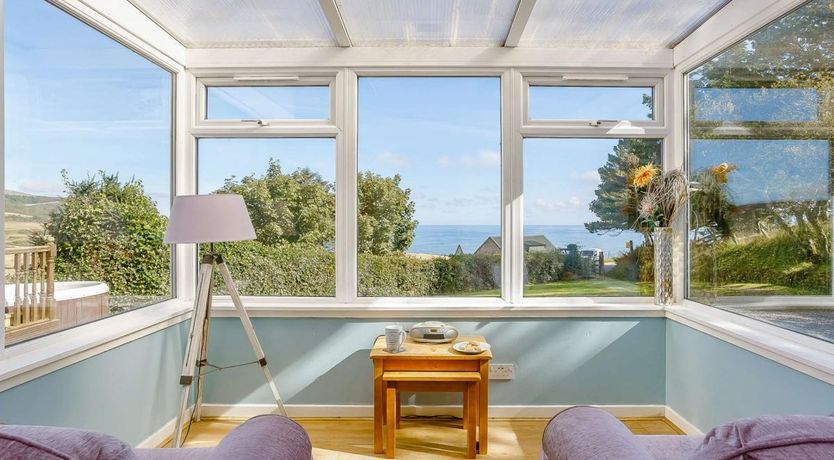 Photo of 3 Bed in Navidale