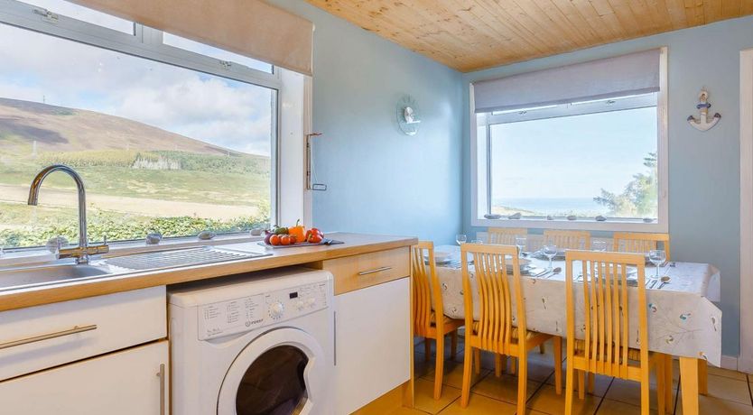 Photo of 3 Bed in Navidale