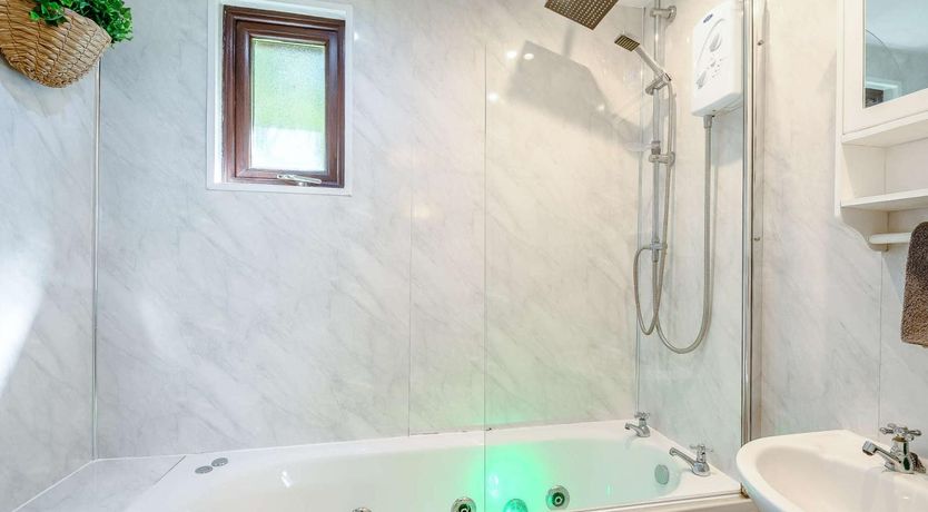 Photo of 2 Bed in Dunoon