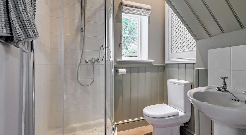 Photo of 1 Bed in Fifehead Neville