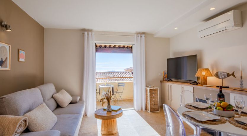 Photo of Le Bougainvillier