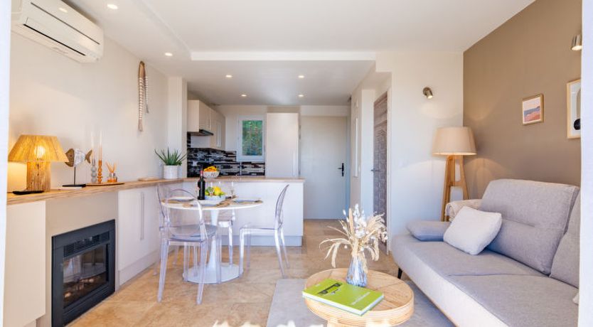 Photo of Le Bougainvillier