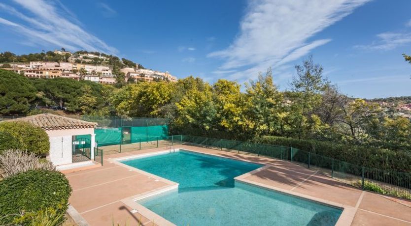 Photo of Le Bougainvillier