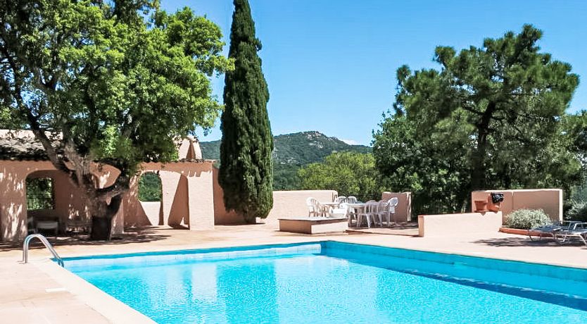 Photo of Village de Silhouette Apartment 6