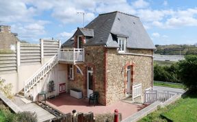 Photo of Le Clos du Port 1