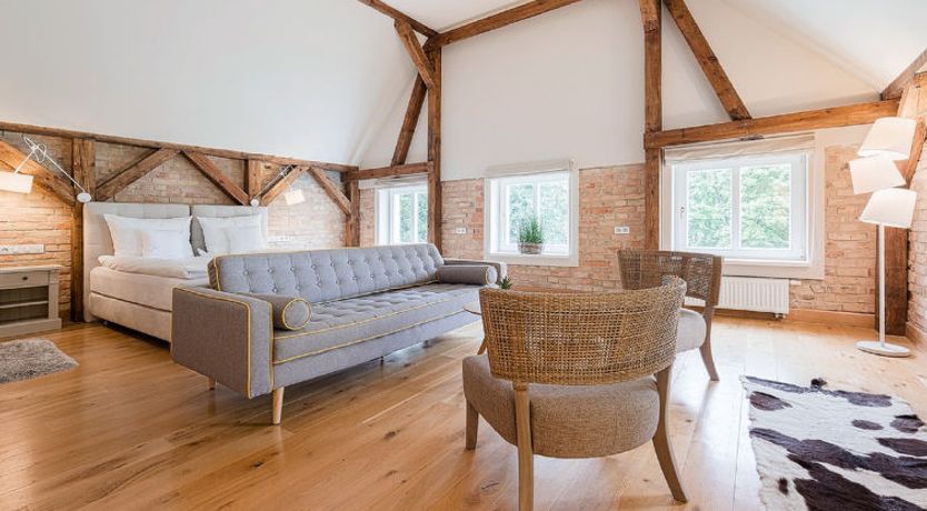 Photo of Manowce Palace