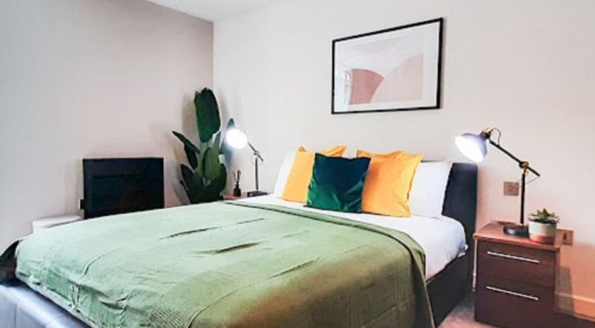 Photo of Friends Street