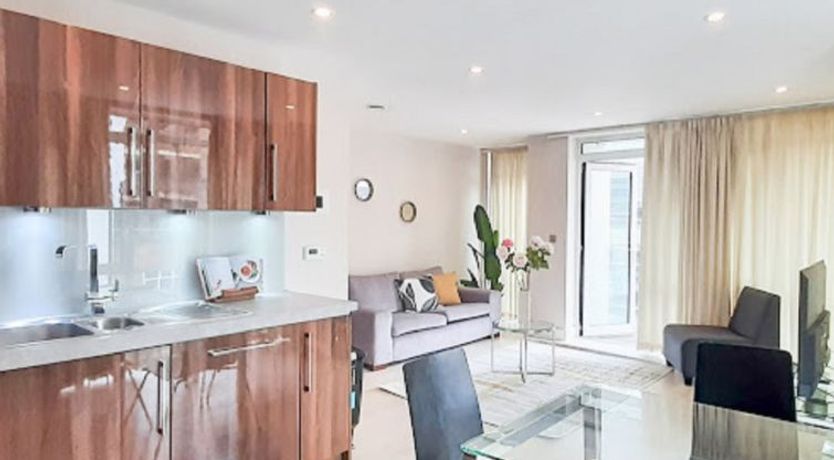 Photo of Friends Street