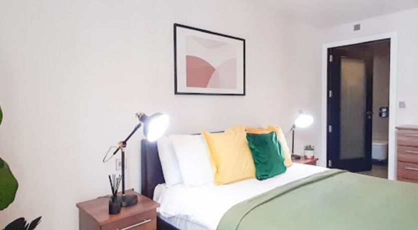 Photo of Friends Street