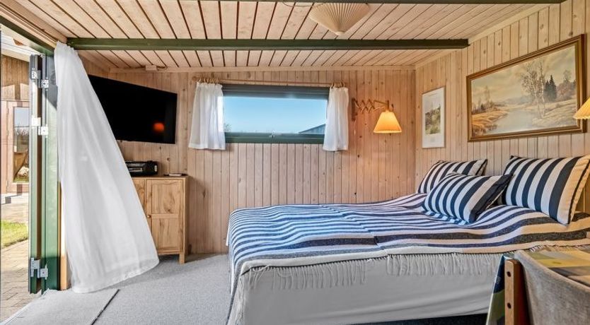 Photo of "Temjana" - 800m from the sea