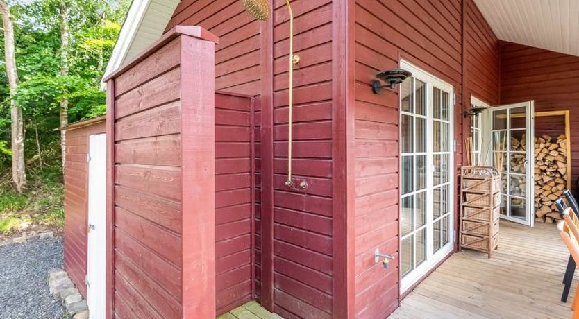 Photo of "Blek" - 2.8km from the sea