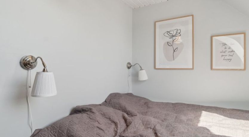 Photo of "Hakon" - 40m from the sea