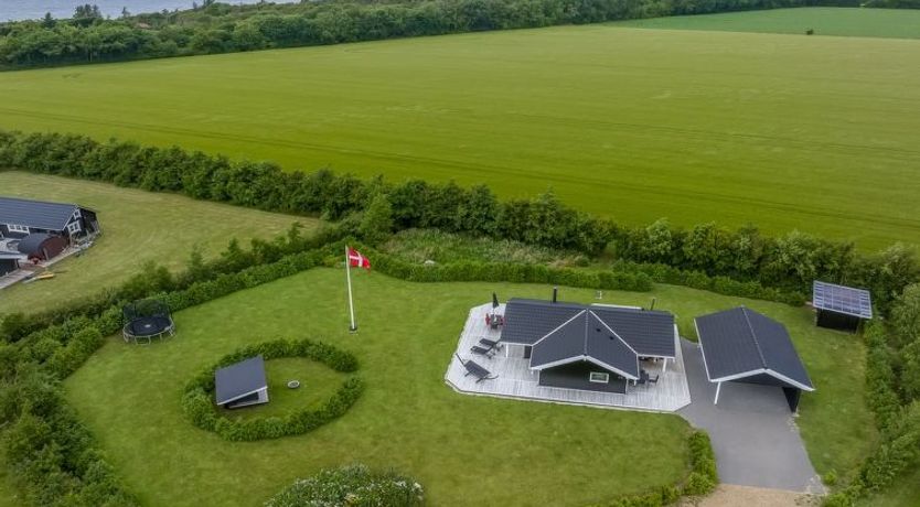 Photo of "Antero" - 500m to the fjord