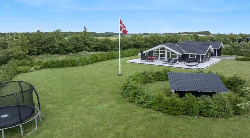 Photo of "Antero" - 500m to the fjord