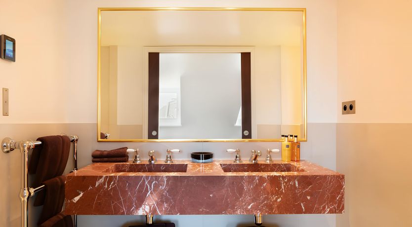 Photo of Île of Delights