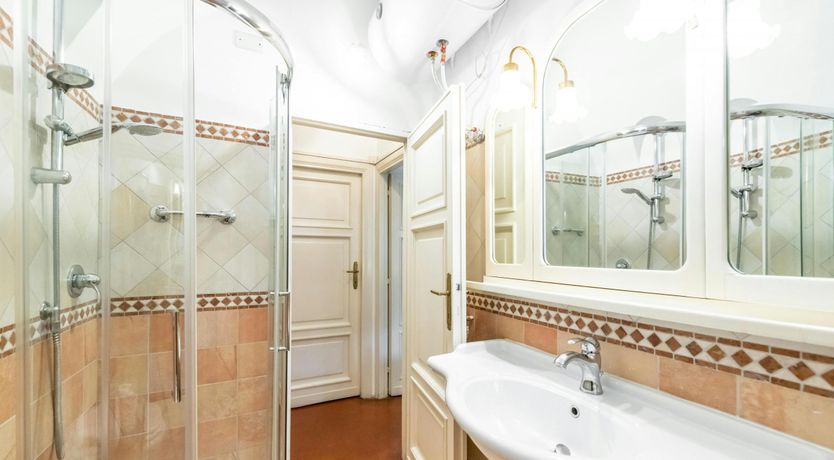 Photo of Roman Heart