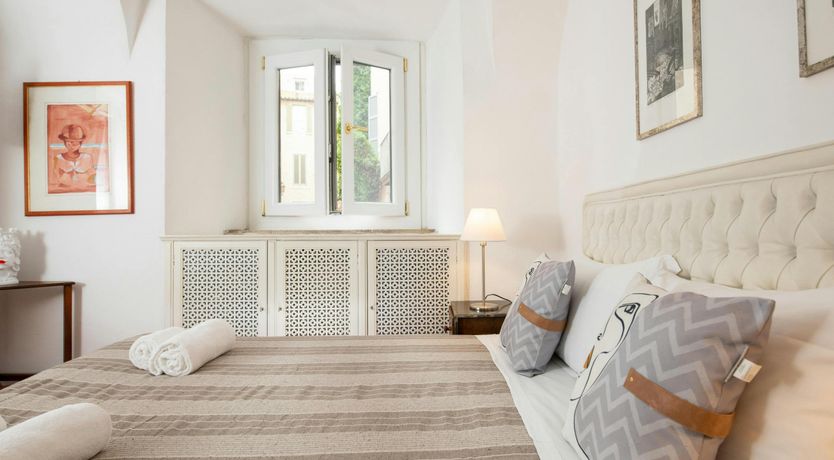 Photo of Roman Heart