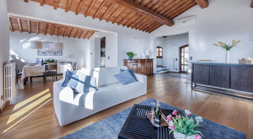 Photo of A Home's Embrace