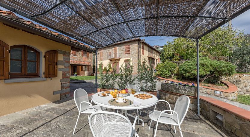 Photo of A Home's Embrace