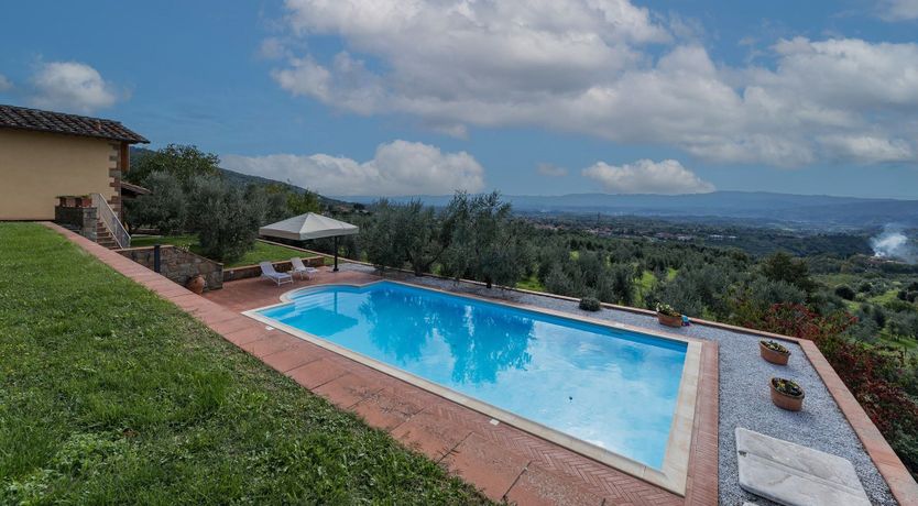 Photo of A Home's Embrace