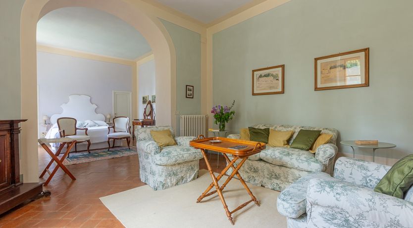 Photo of Vines of Gold