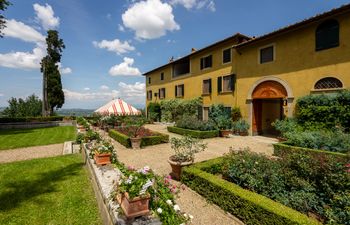 Vines of Gold Holiday Home