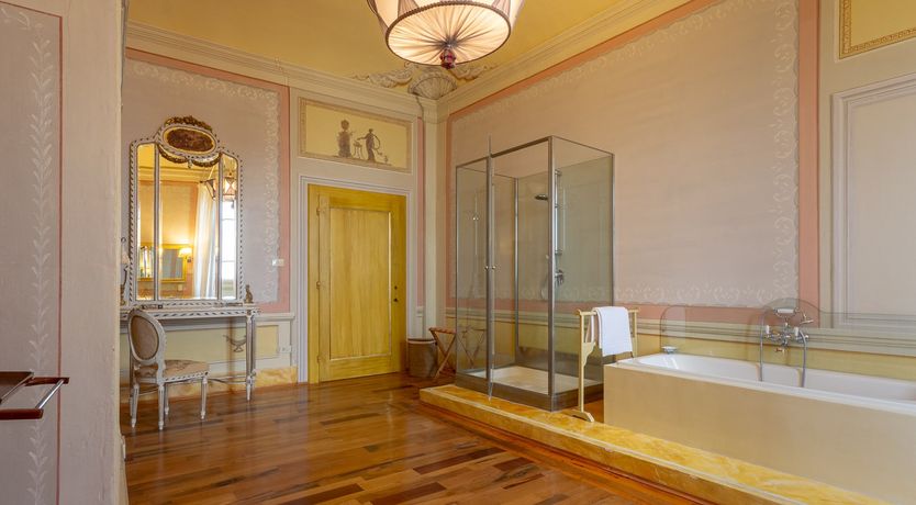 Photo of Vines of Gold