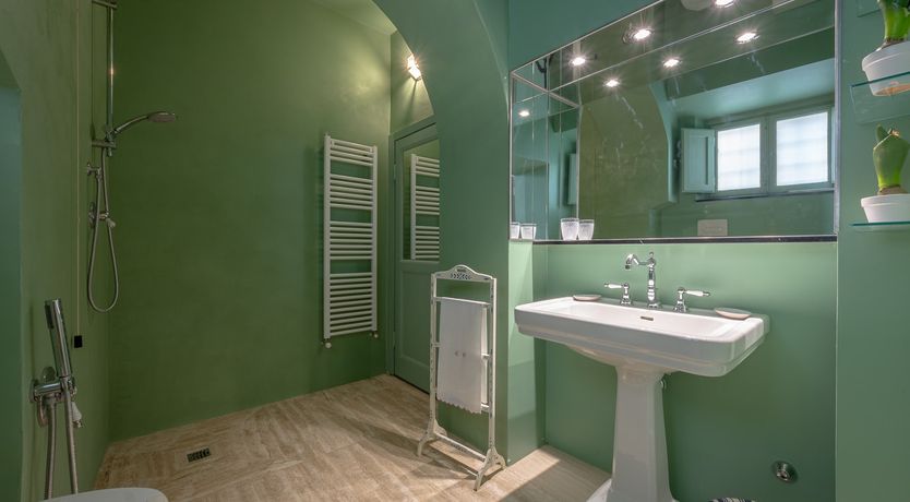 Photo of Vines of Gold