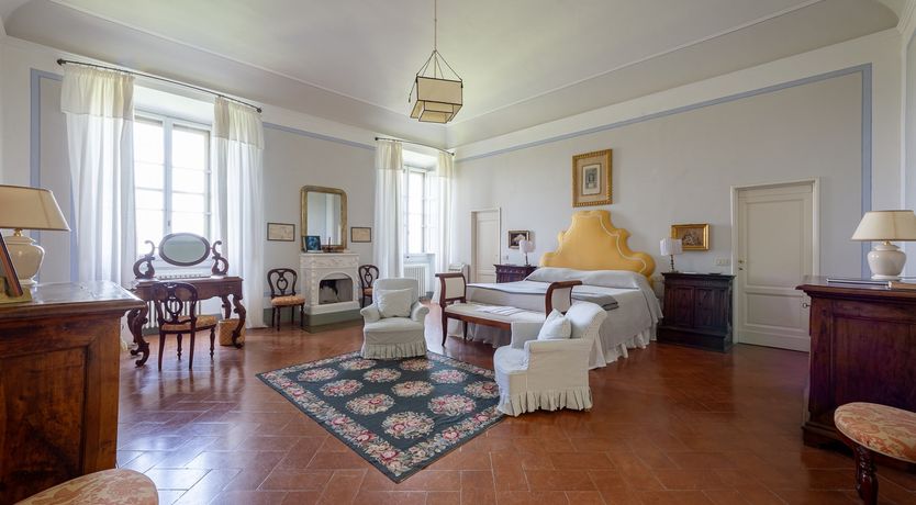 Photo of Vines of Gold