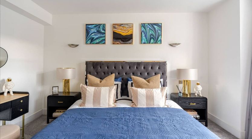 Photo of The Starman