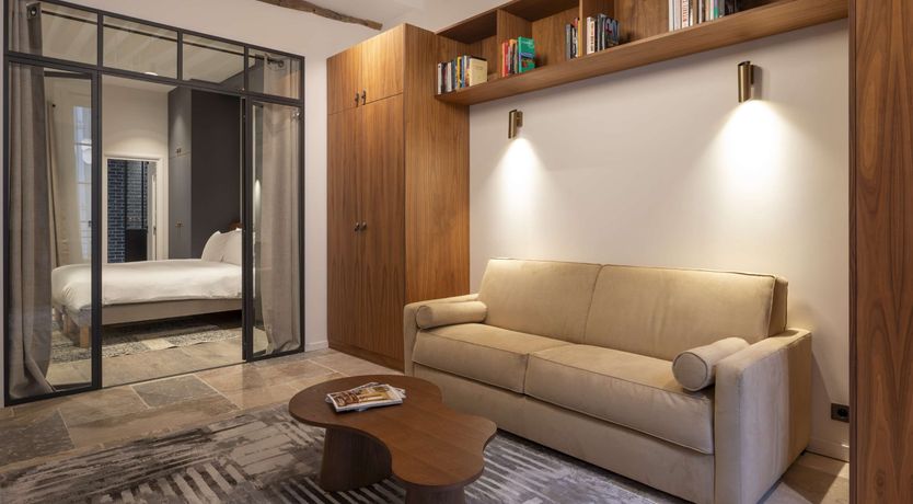 Photo of Parisian Essence