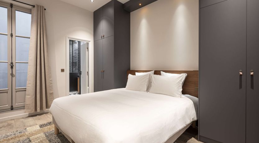 Photo of Parisian Essence