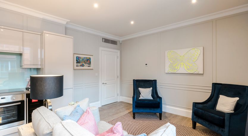 Photo of Knightsbridge Delight