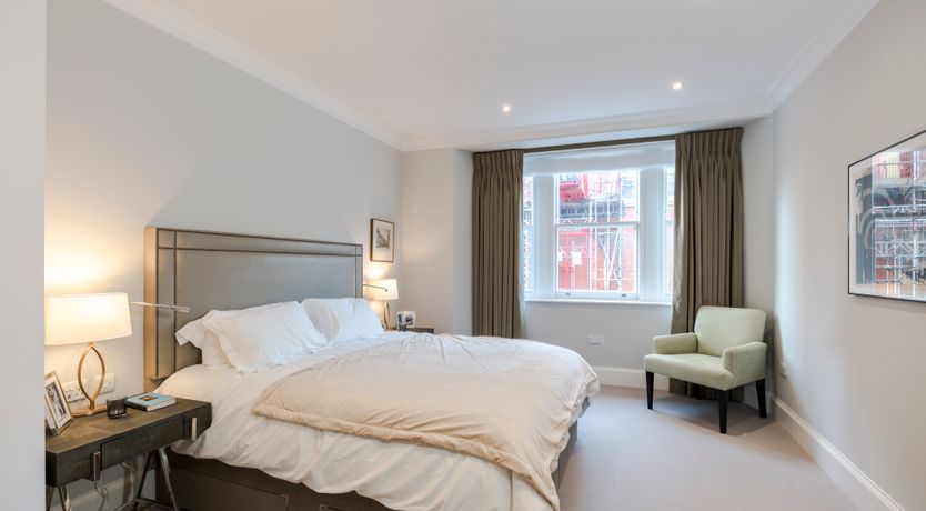 Photo of Knightsbridge Delight