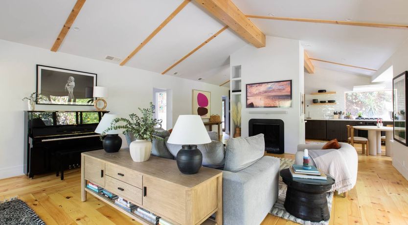 Photo of Tropical Treehouse