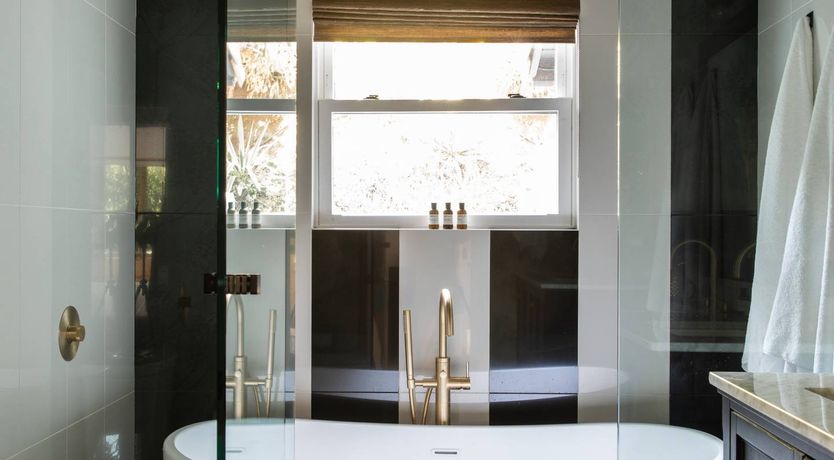 Photo of Tropical Treehouse