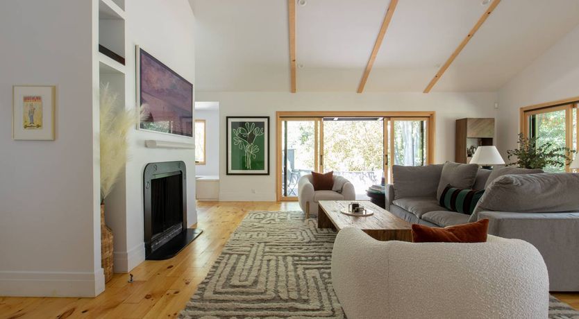 Photo of Tropical Treehouse