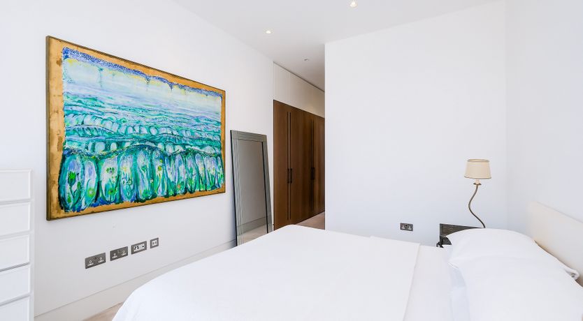 Photo of Pampas & Porcelain