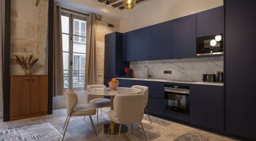 Photo of A Stroll Along the Seine