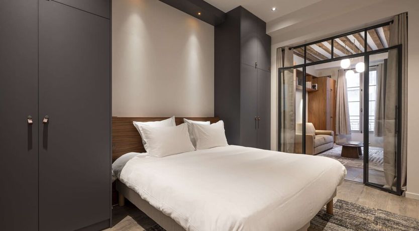 Photo of A Stroll Along the Seine