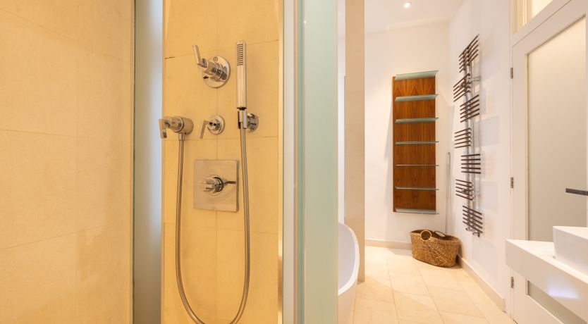 Photo of The Eclectic Earl