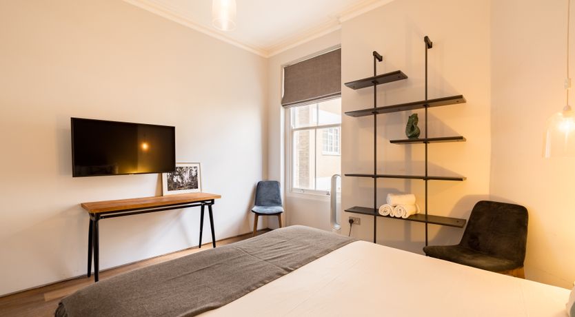 Photo of The Eclectic Earl